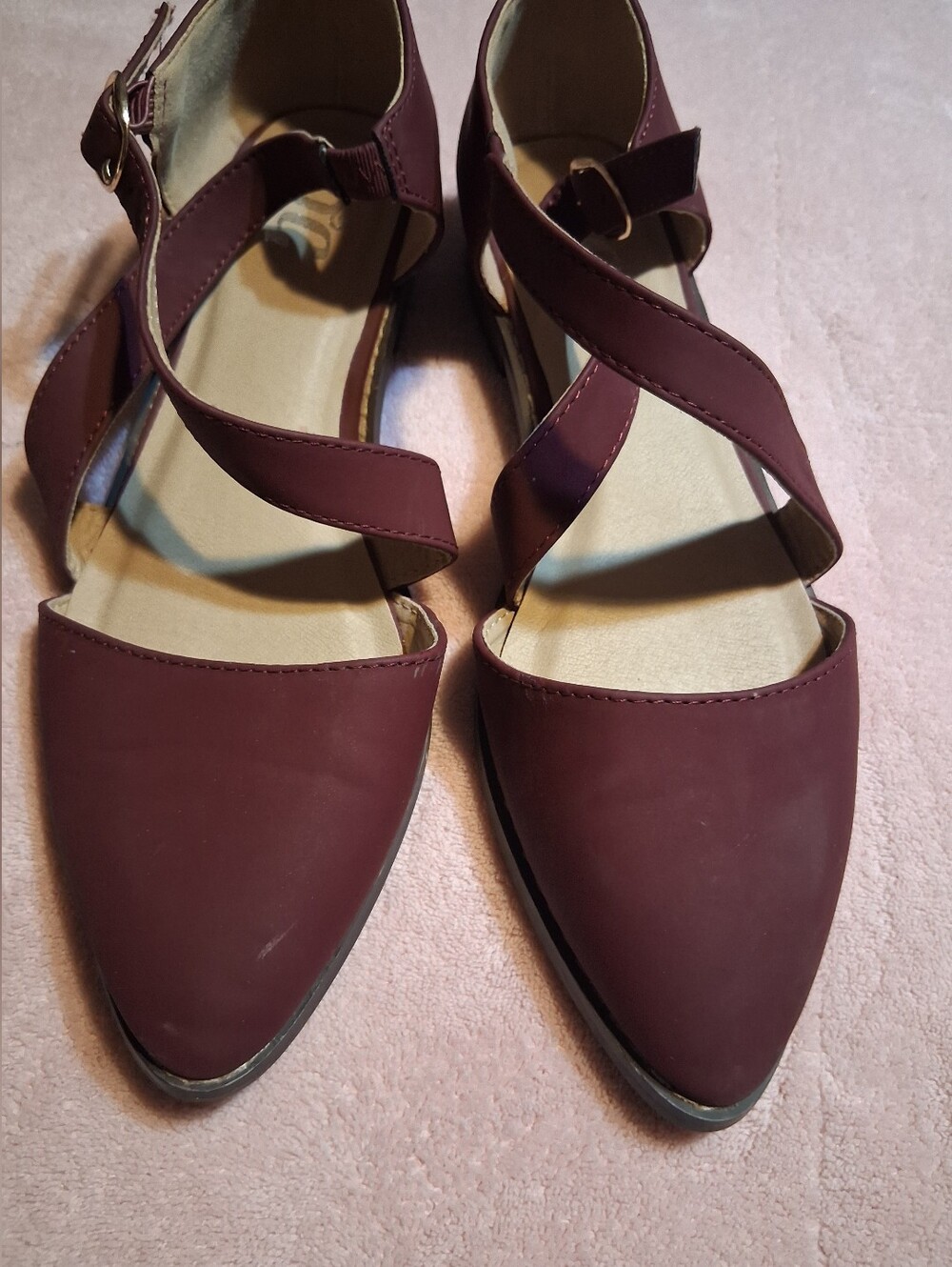 Burgundy Pointed Toe Criss Cross Strappy D'Orsay Flats Size 7 Journee Collection - Picture 4 of 9